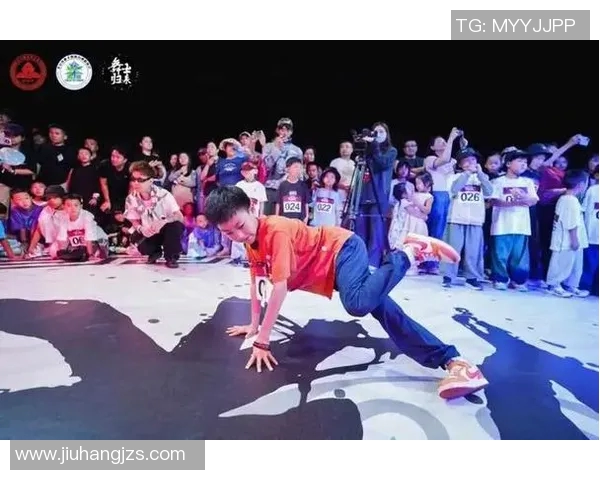 街舞力量在北京街舞队的展现与体育精神的完美结合 街舞力量在北京街舞队的展现与体育精神的完美结合