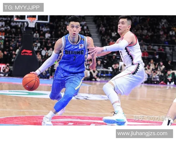 北京篮球队在冠军赛积分榜上以62分稳居第一名展现强劲实力